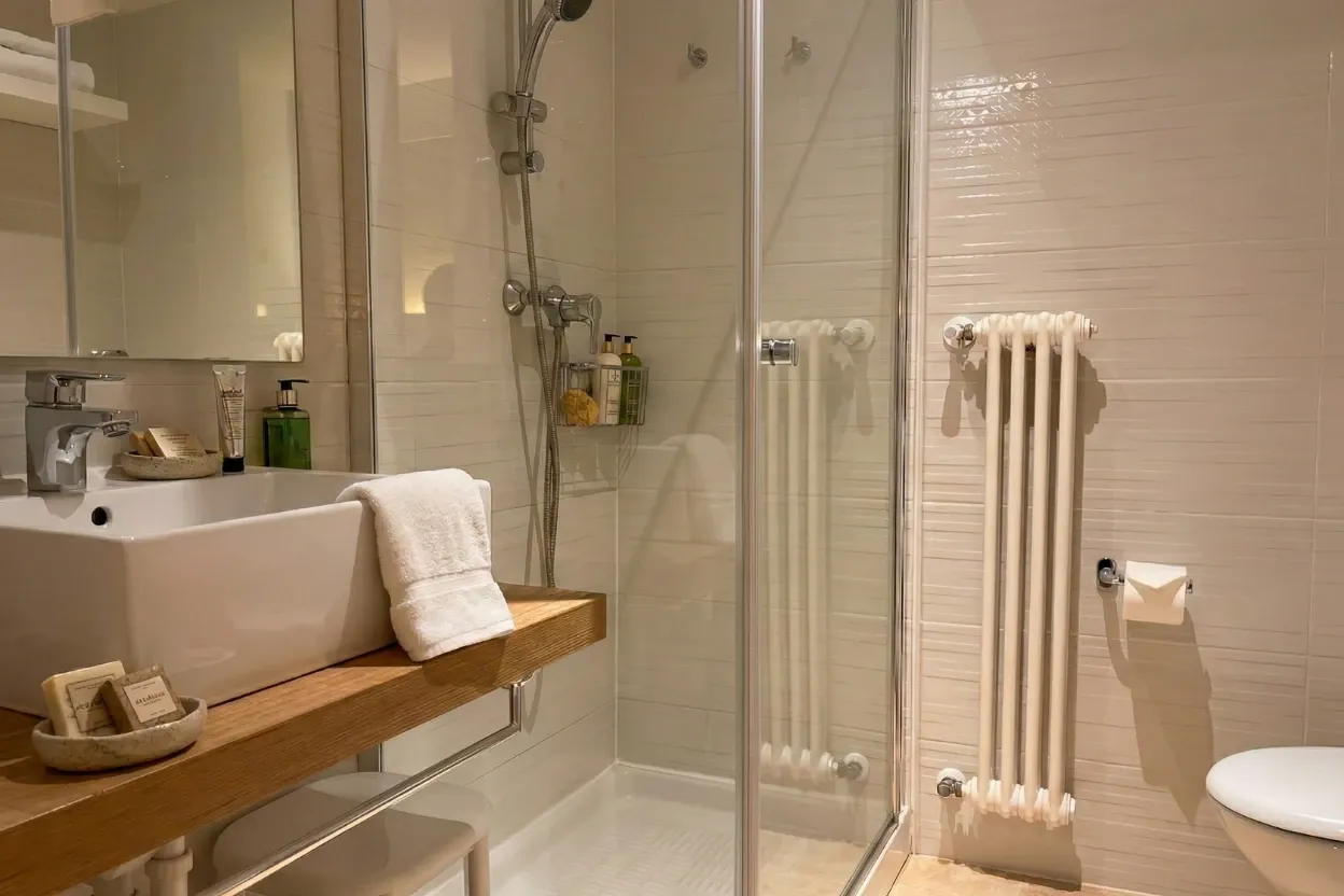 Il bagno della Standard vista lago