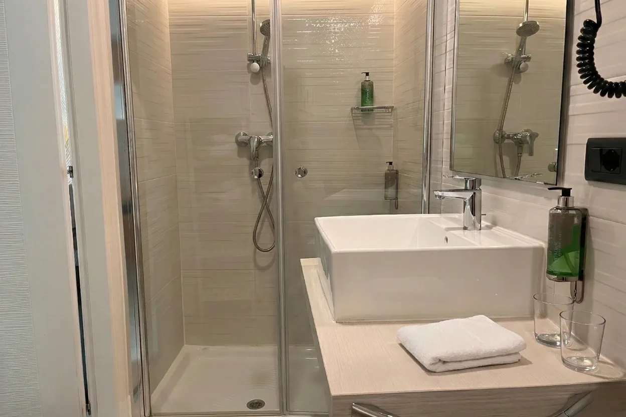 Il bagno della Standard con balcone